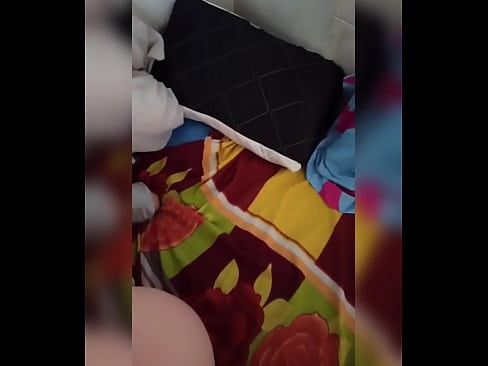 ❤️ השותפה שלי נשארת לבד בבית כי בעלה יוצא לחופשה ואני מנצלת את ההזדמנות לזיין אותה ולמלא לה את התחת בחלב ❤️❌ פורנו vk אצלנו ️❤